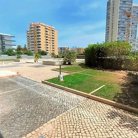 Turisticos Rocha Tower 12c *
